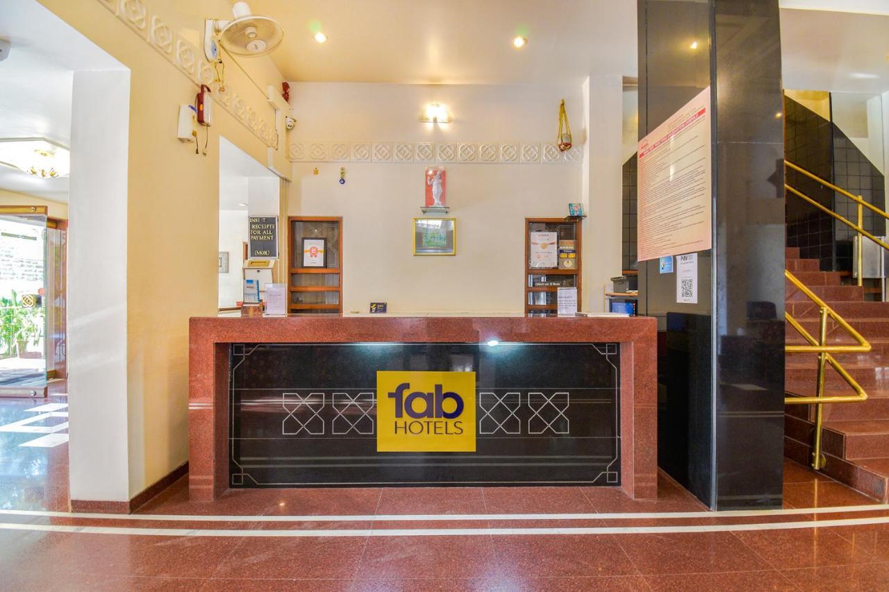 Hotel Ashish Plaza Пуна Экстерьер фото