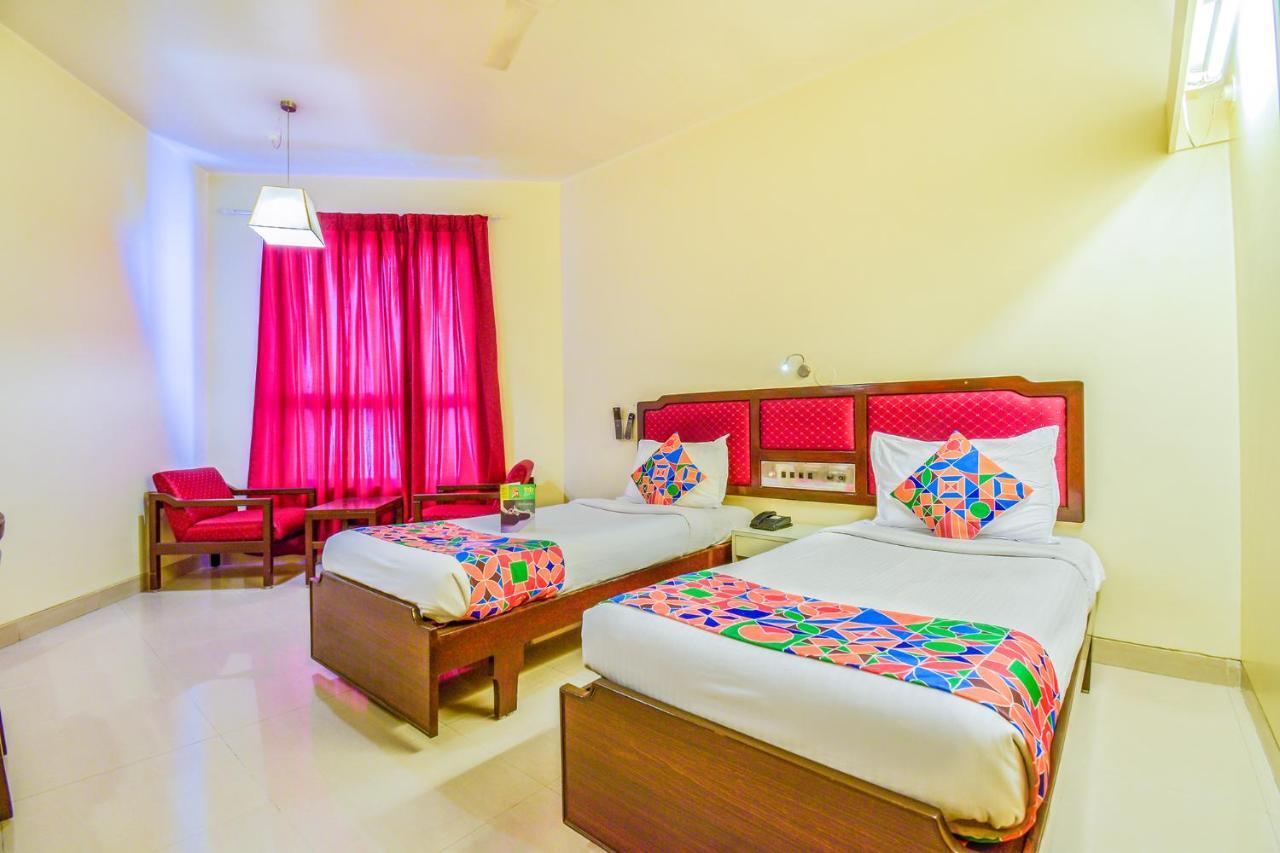 Hotel Ashish Plaza Пуна Экстерьер фото